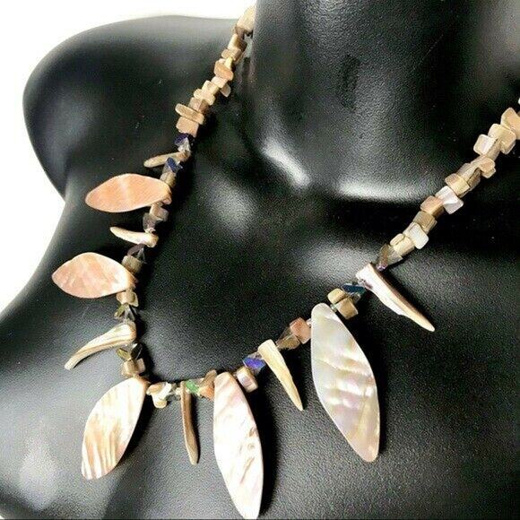 Bundle of 2 Necklaces Amethyst & Stone Jewelry Mother of Pearl Style Stones - Picture 2 of 7